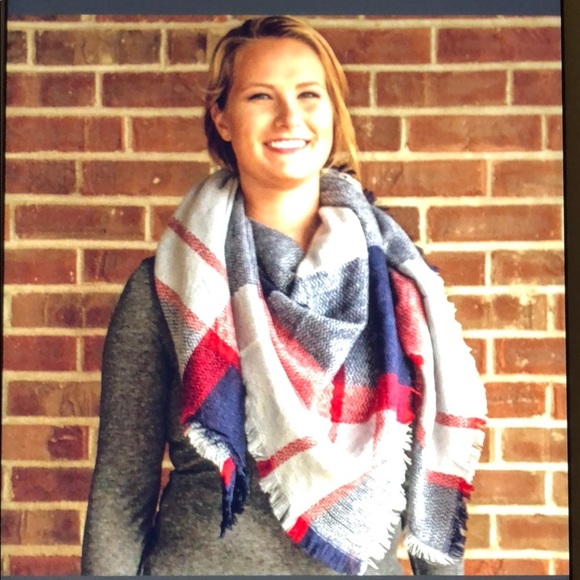 blanket scarf - Picture 2 of 4